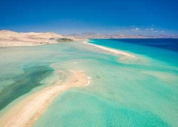 ¿Qué es más bonito Lanzarote o Fuerteventura?