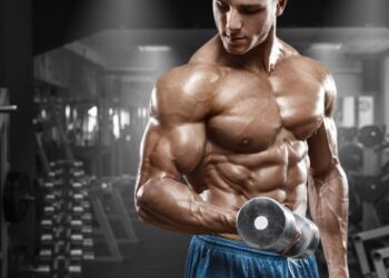 Desarrolla tu cuerpo con estos ejercicios de fuerza